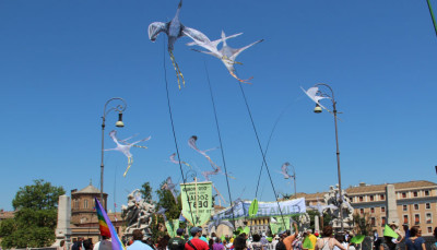 UNA TERRA, UNA FAMIGLIA UMANA. IN CAMMINO VERSO PARIGI